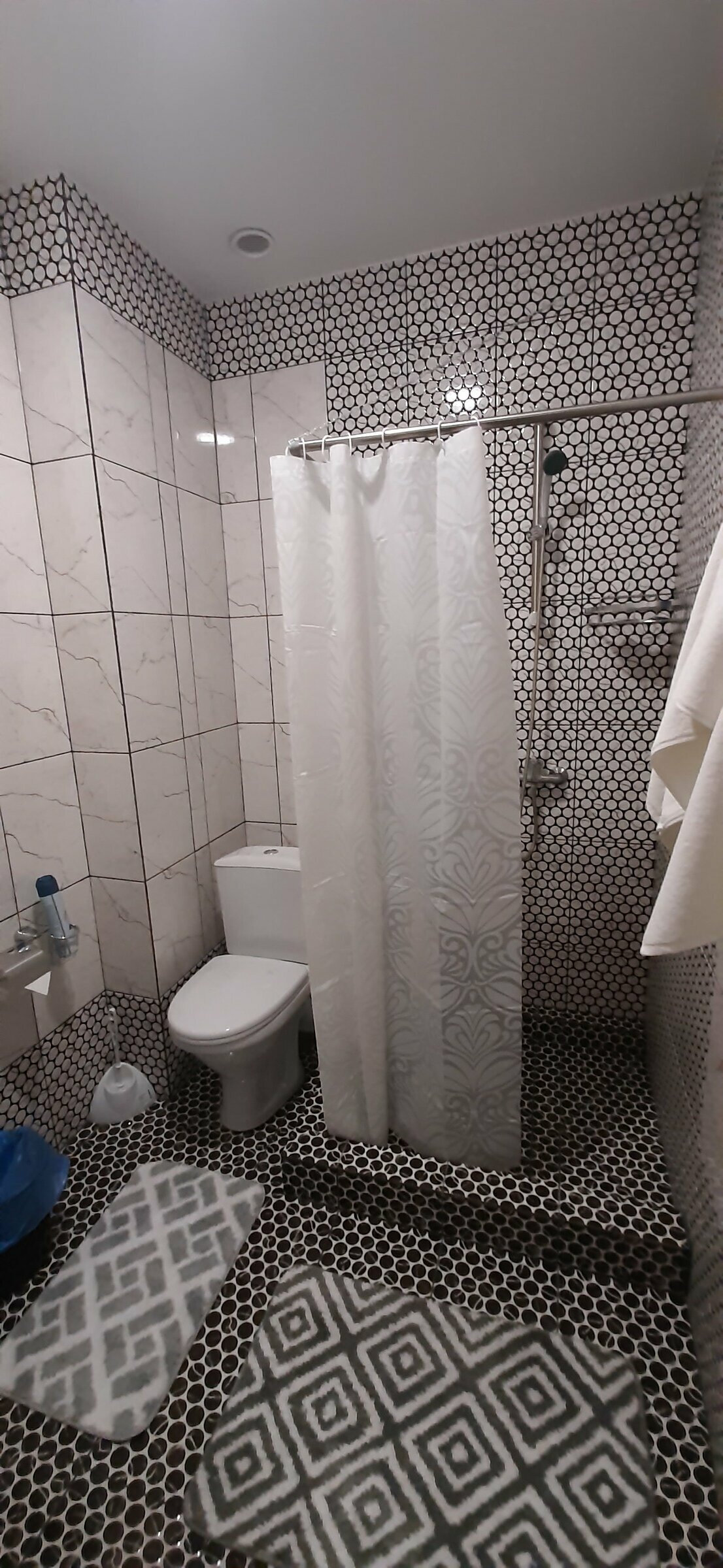 Семейный номер с видом на горы