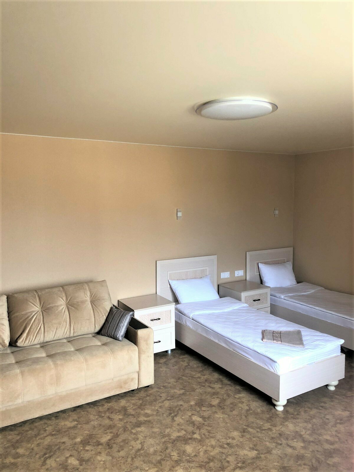 Улучшенный трехместный номер