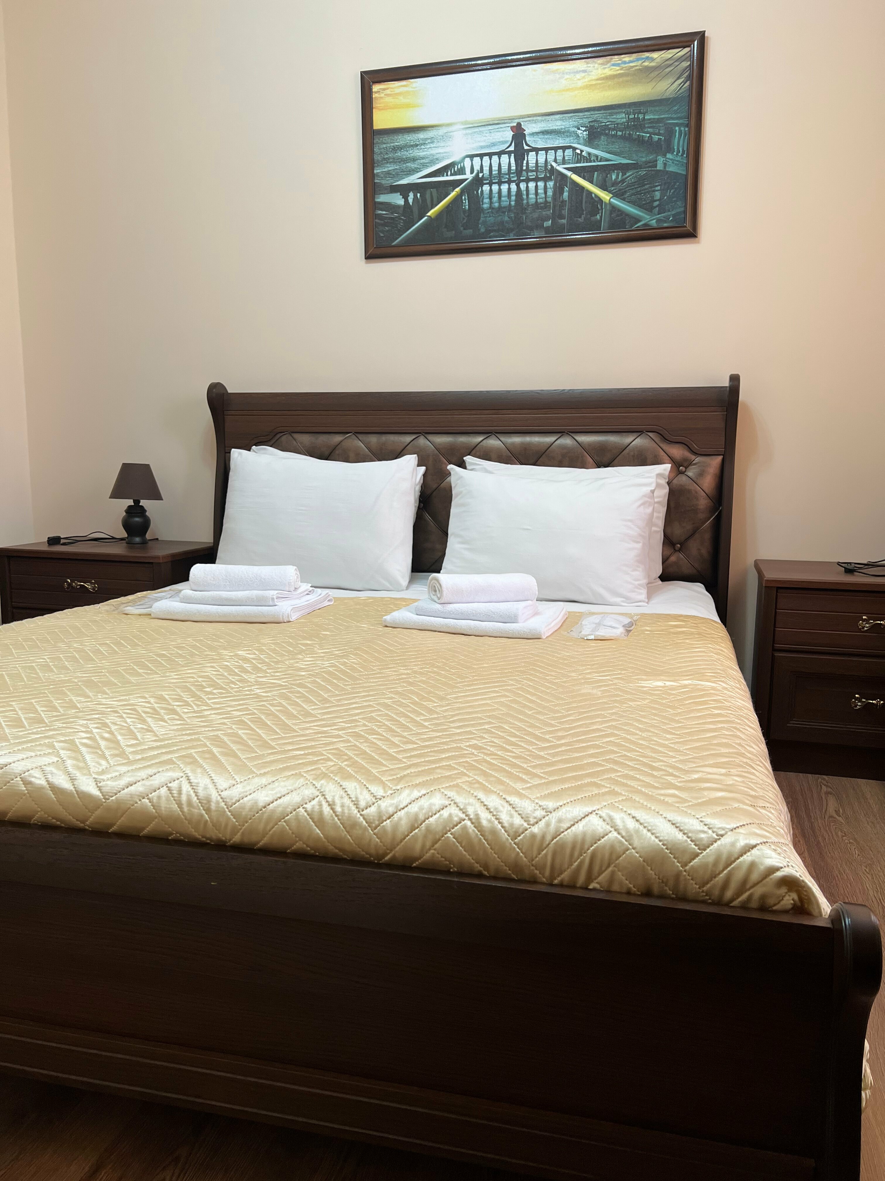 Двухкомнатный четырехместный номер Делюкс №7