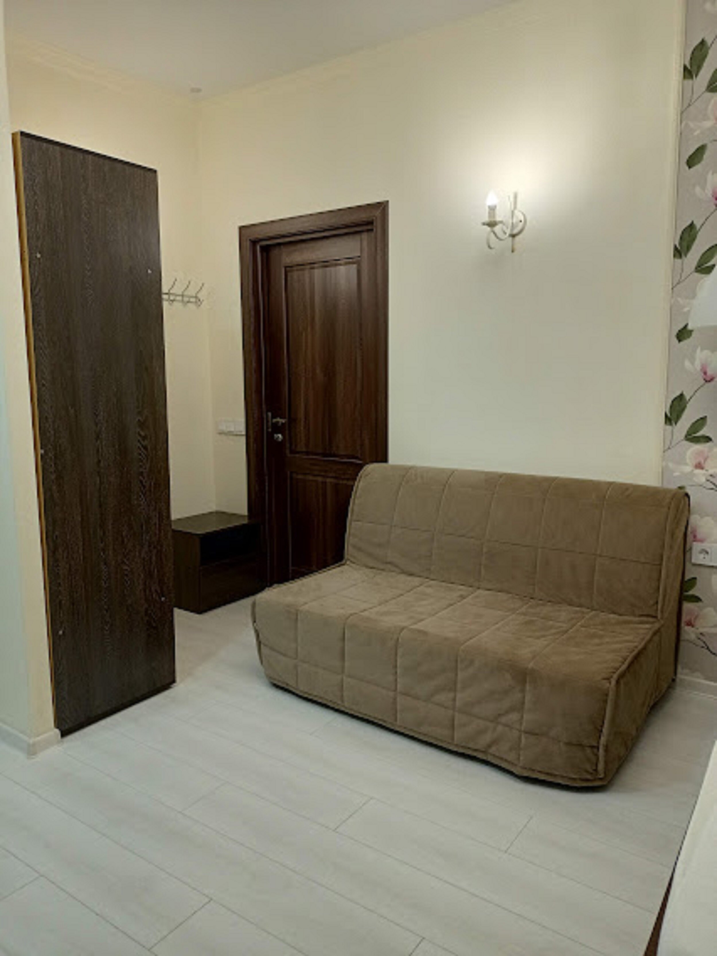 Номер-студия с кроватью размера «queen-size»