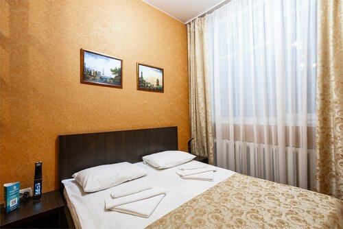 2 Одноместный номер(полу люкс),с двухспальной кроватью. в Аппартамент