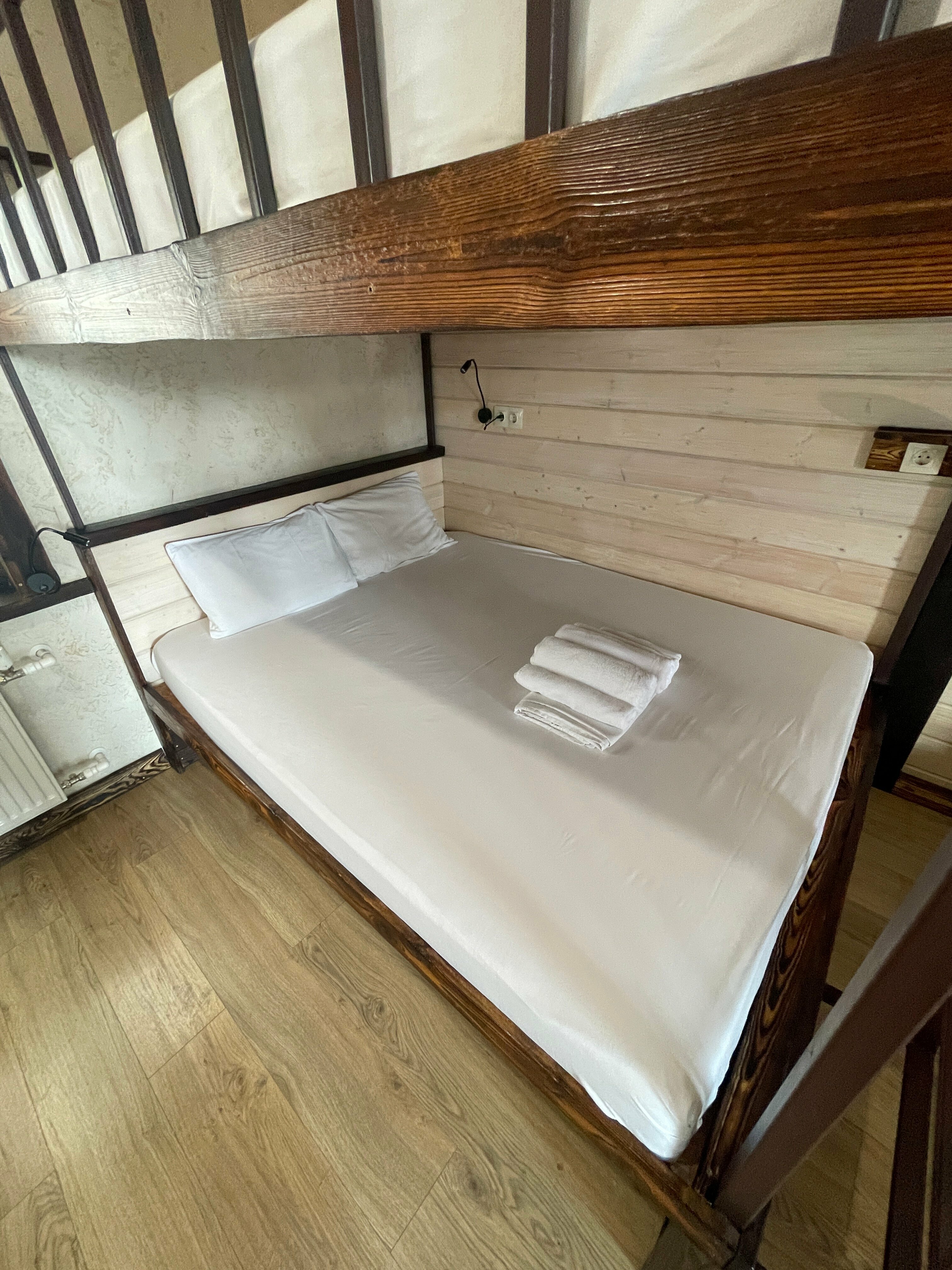 Семейный номер с видом на горы