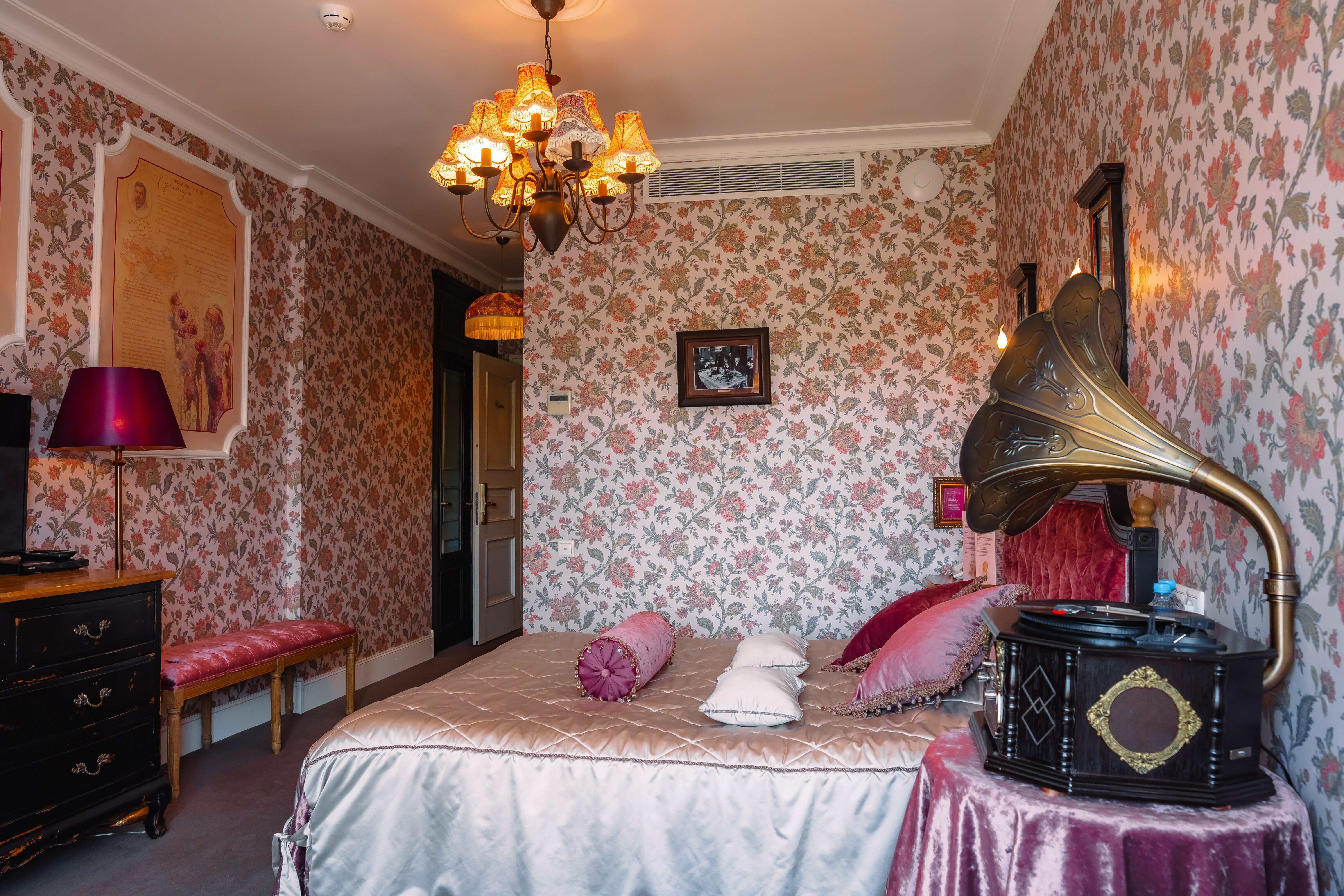 Улучшенный двухместный номер с 1 кроватью