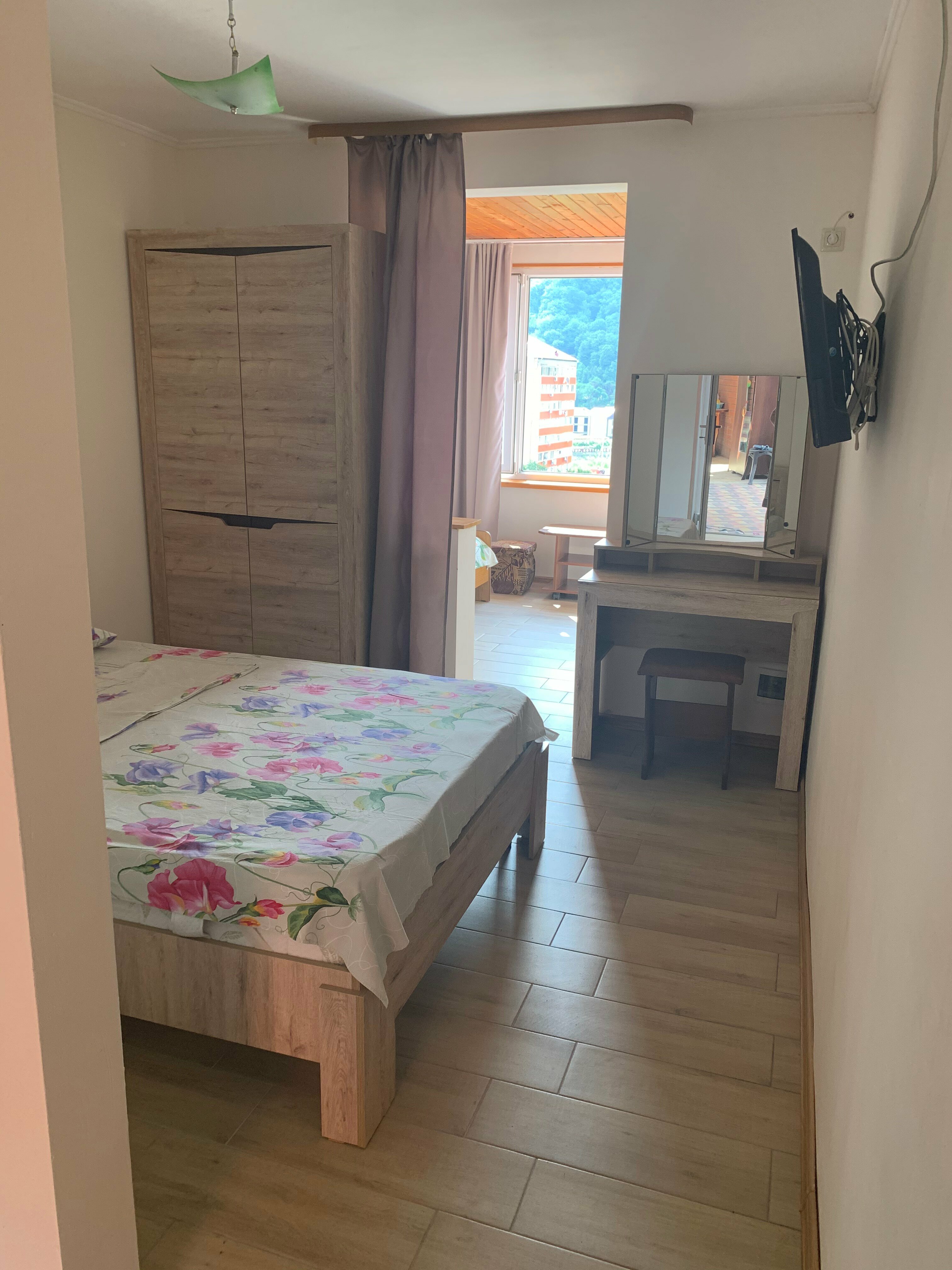 Четырехместный номер с видом на горы