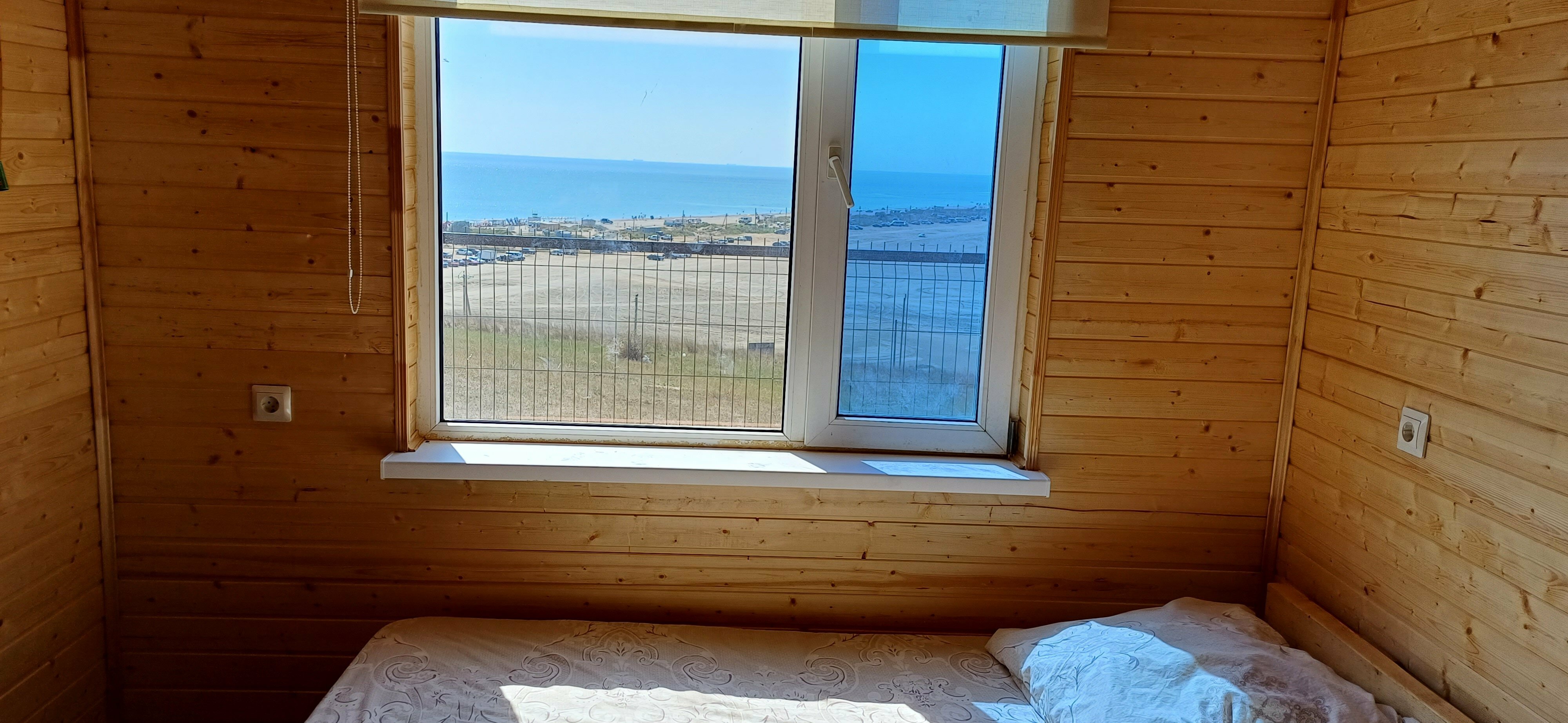 Улучшенный трехместный номер с видом на море