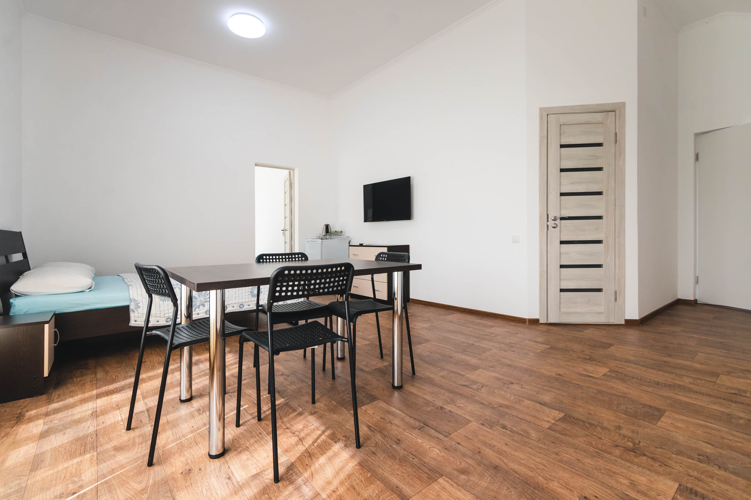 Семейный номер с видом на горы