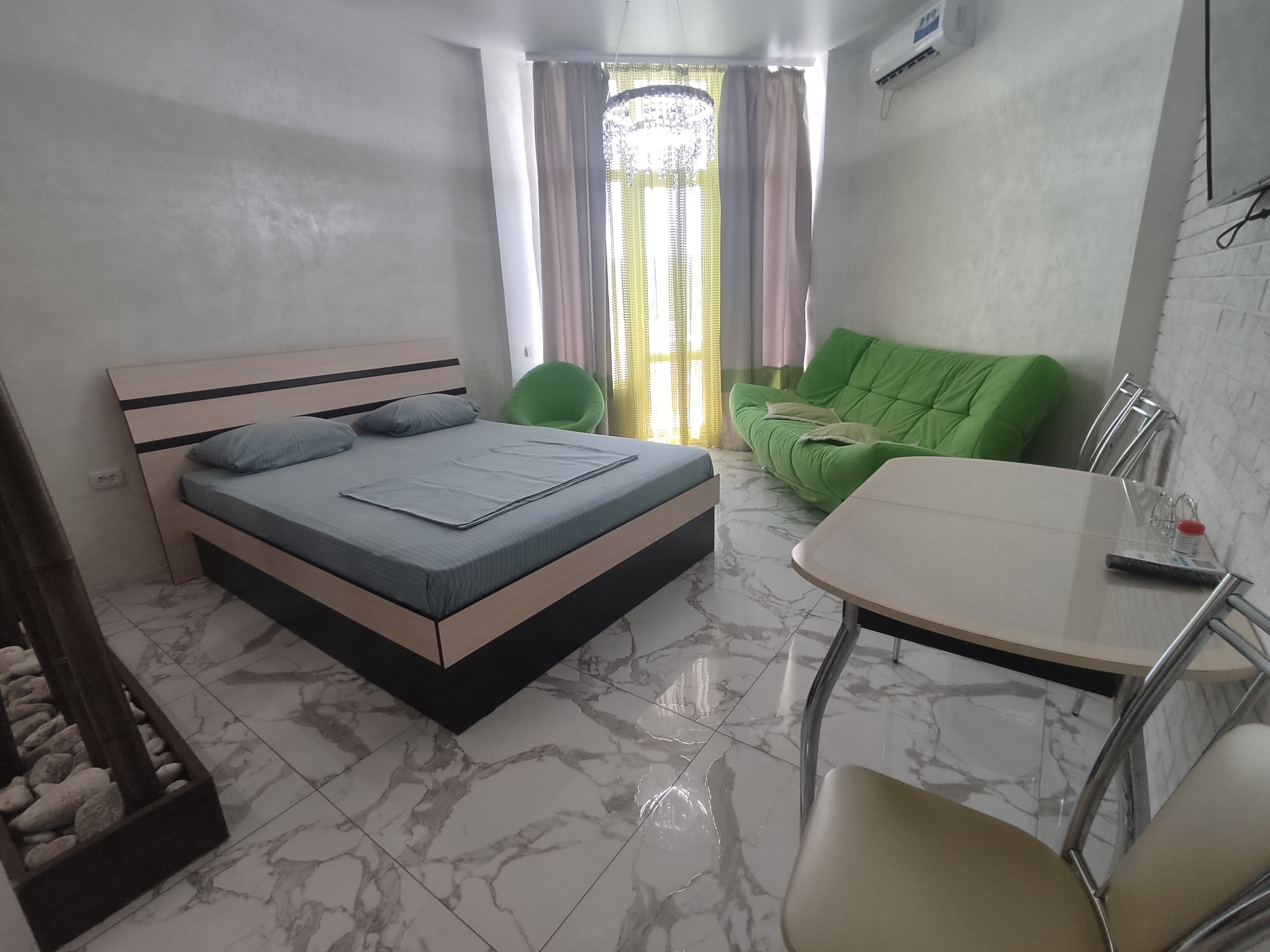 Апартаменты с балконом