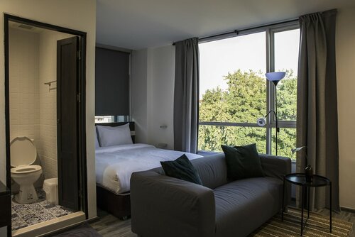 Deluxe Golden Mountain View Room в Tim Mansion