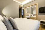Трехместный номер в 43 Station Hotel