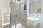 Люкс «Комфорт», смежные ванная комната и спальня (Furtuna) в Le Villanelle B&b