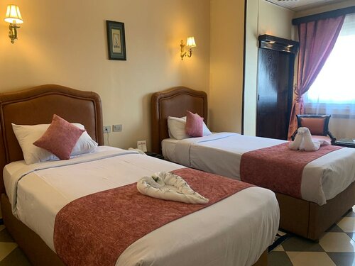 Superior Twin Room в Holidays Express Hotel