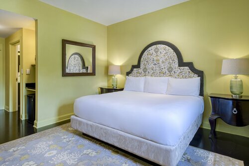 Номер «Делюкс», 1 двуспальная кровать «Кинг-сайз», для некурящих в The Mayton