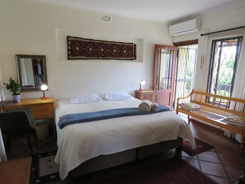 First Floor Apartment в 10 Alexander B&B