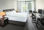 Номер, 1 двуспальная кровать «Кинг-сайз» (Plus) в Hilton Lake Taupo