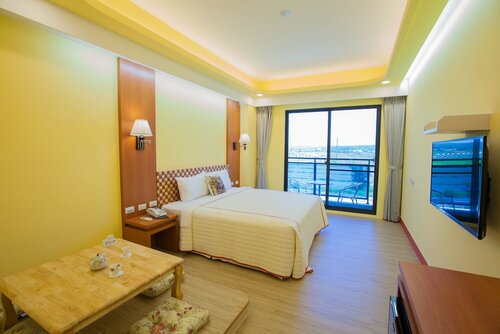 Стандартный двухместный номер с 1 двуспальной кроватью, балкон, вид на горы в Song Ping Resort