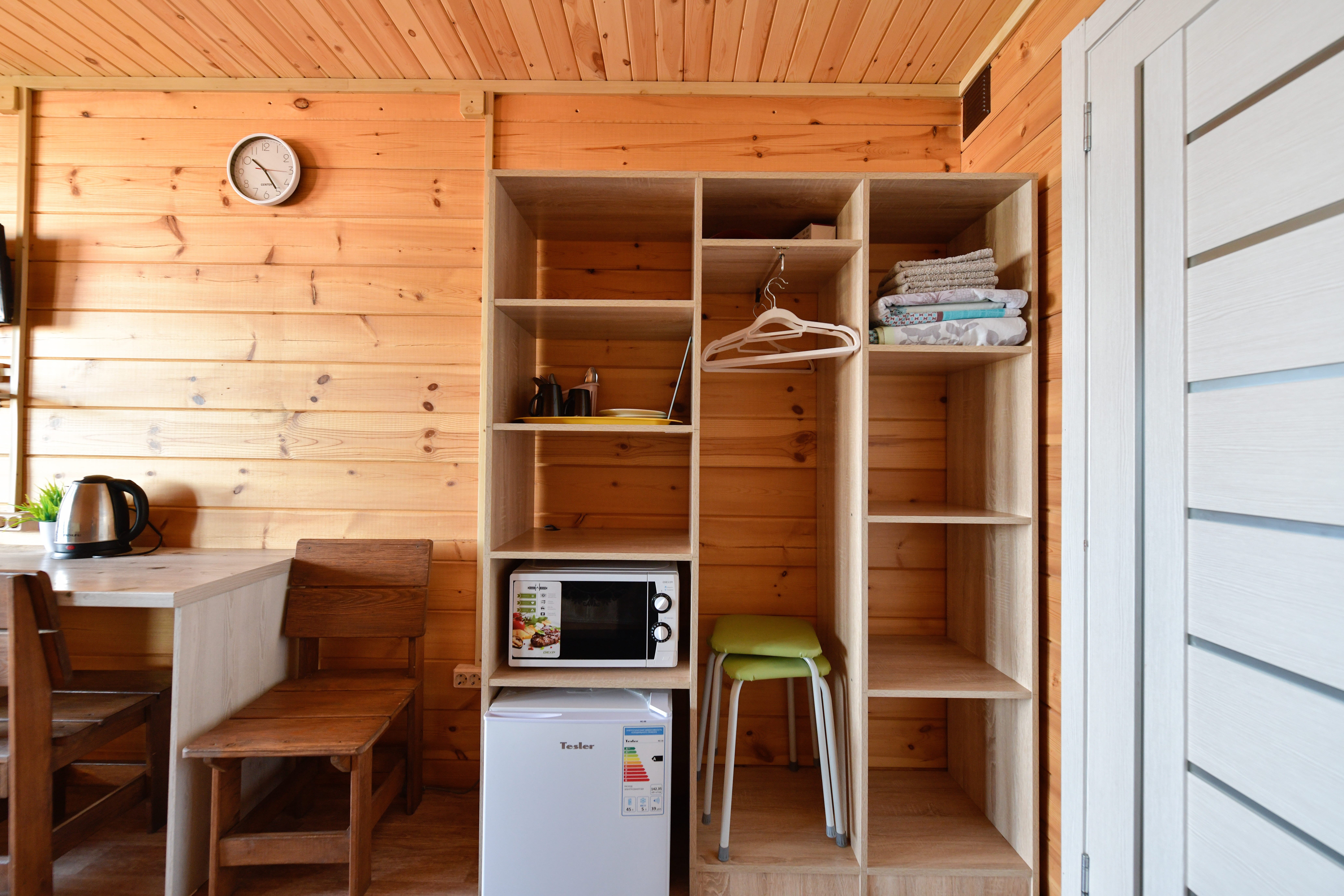 Семейный номер с видом на озеро