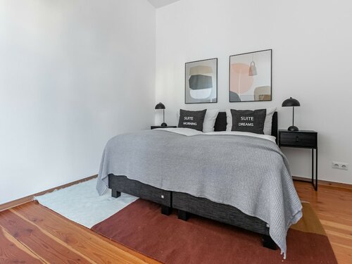 Suite L with sofa bed в Limehome Berlin Malmoer Straße