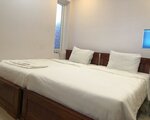 Номер с 2 односпальными кроватями в Nam Anh Hotel