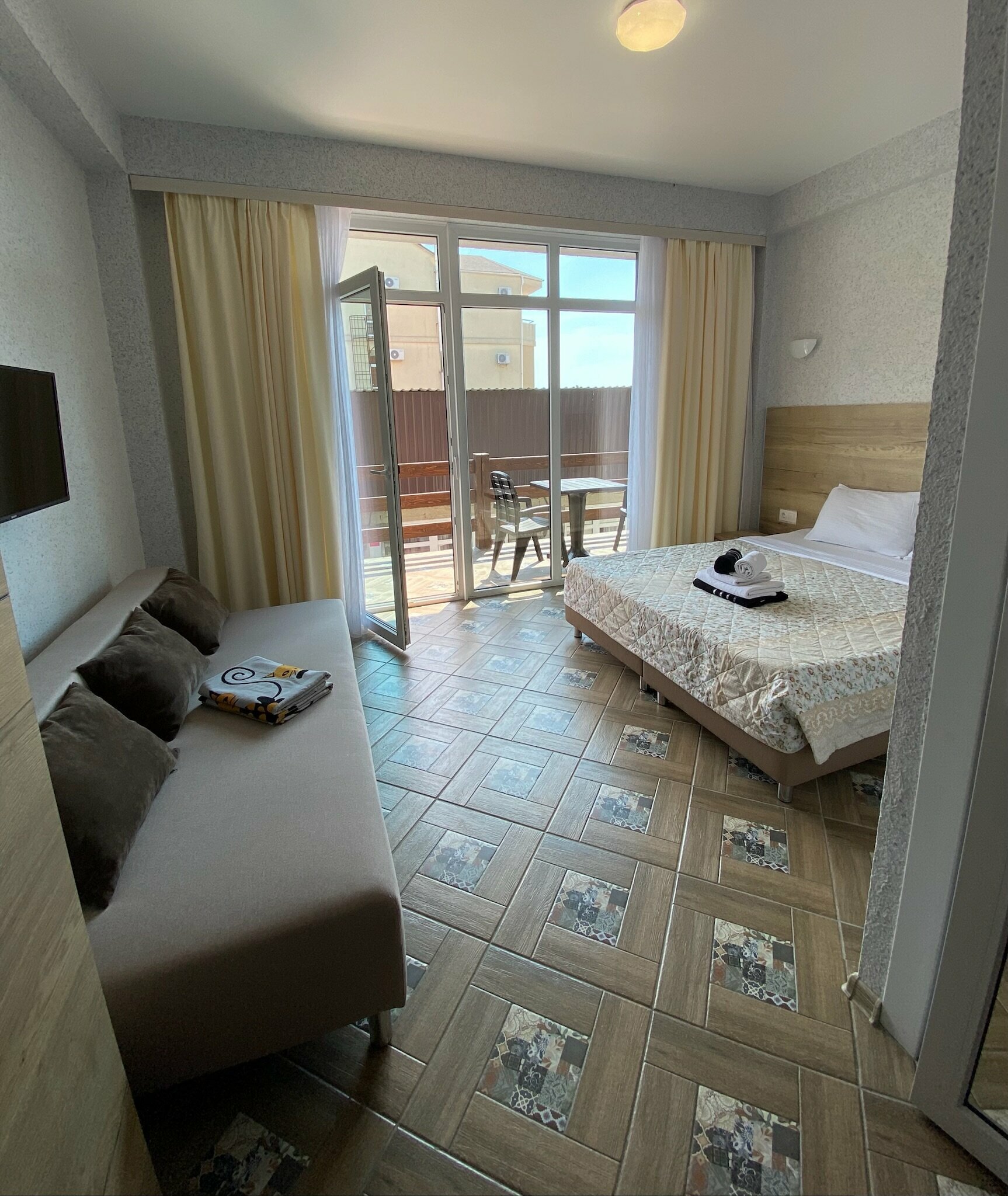 Четырехместный номер с балконом