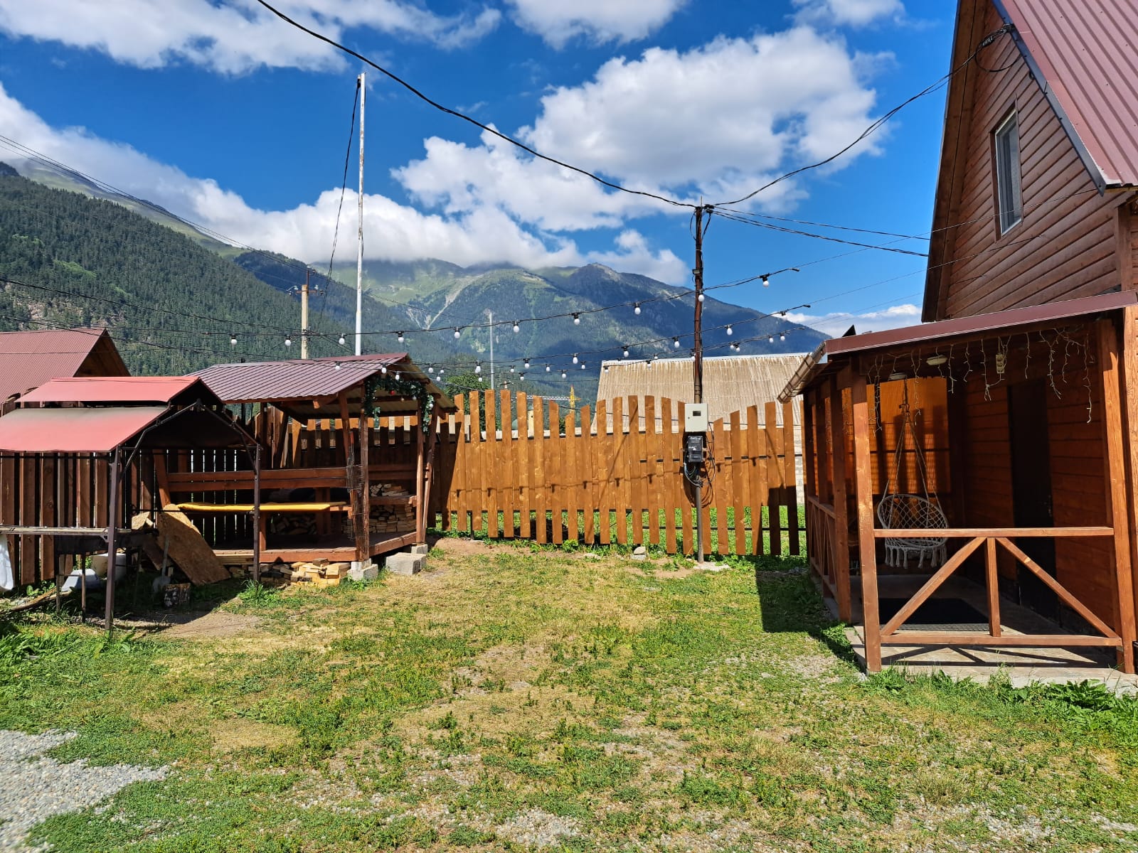 Дом с видом на горы