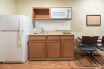 Стандартная студия, 1 двуспальная кровать, кухня в WoodSpring Suites Grand Junction