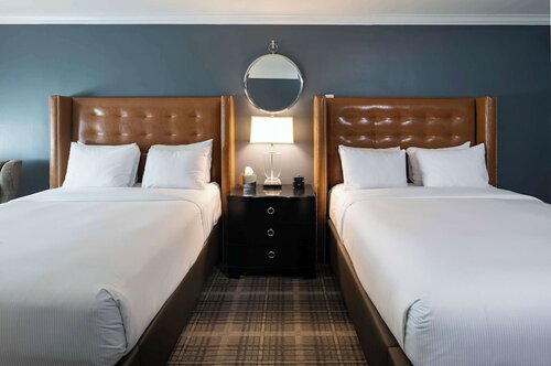 Номер, 2 двуспальные кровати «Квин-сайз» в The Campbell House Lexington, Curio Collection by Hilton