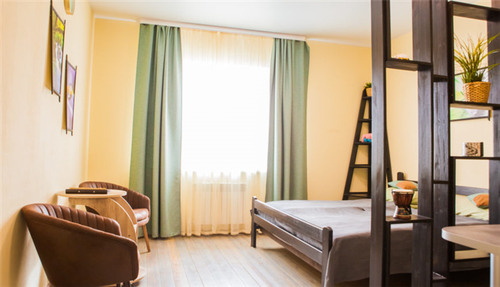 Номер-студия с кроватью размера «king-size»