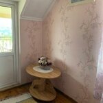 3-местная комната стандарт с балконом в Гостевой дом на Виноградной