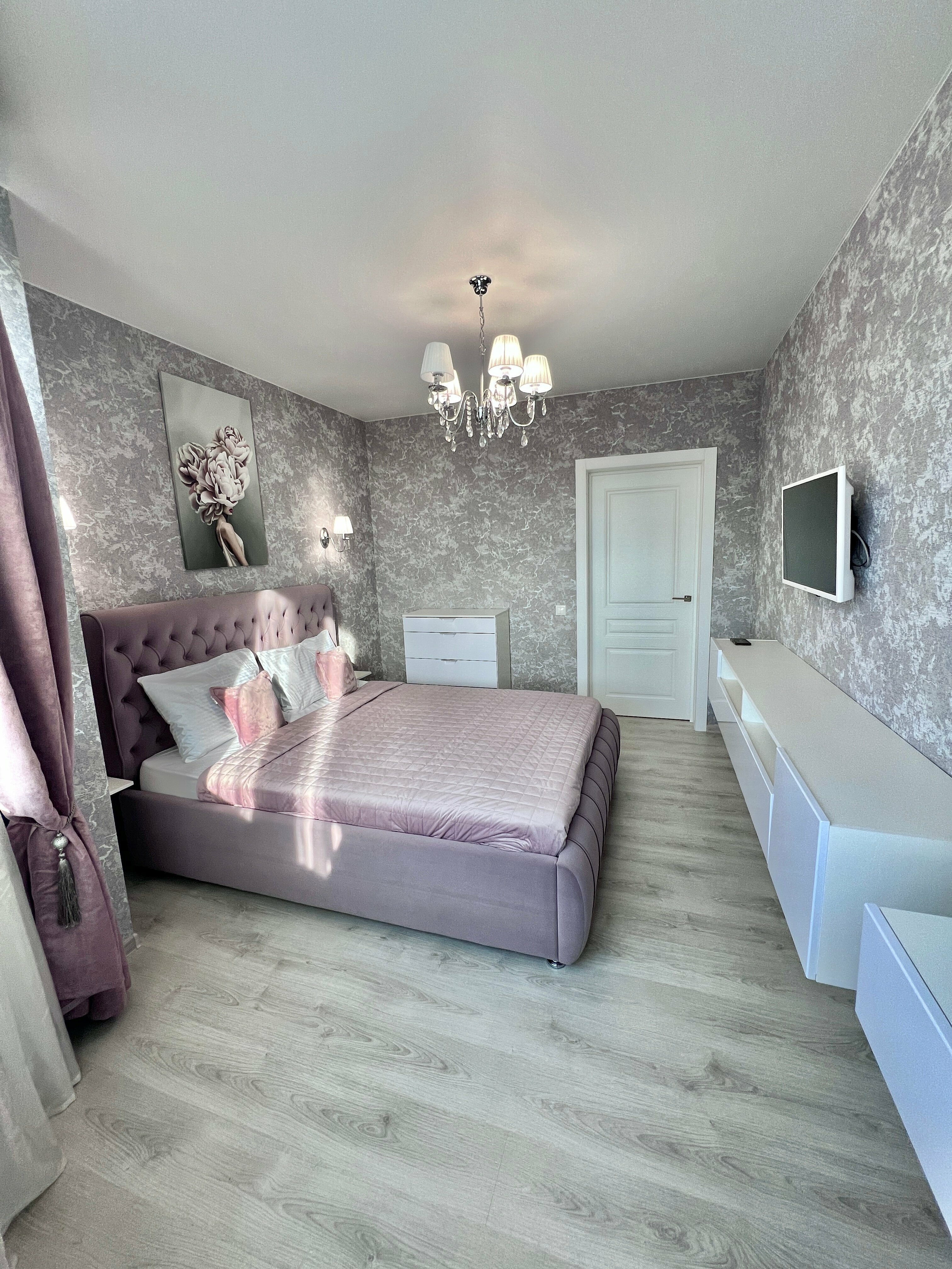 Апартаменты с видом на бассейн и море