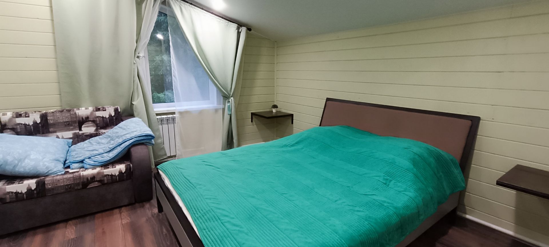 Коттедж с видом на лес