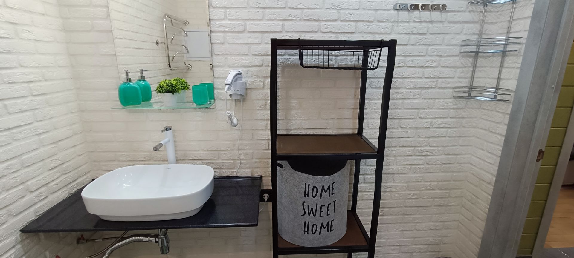 Коттедж с видом на лес