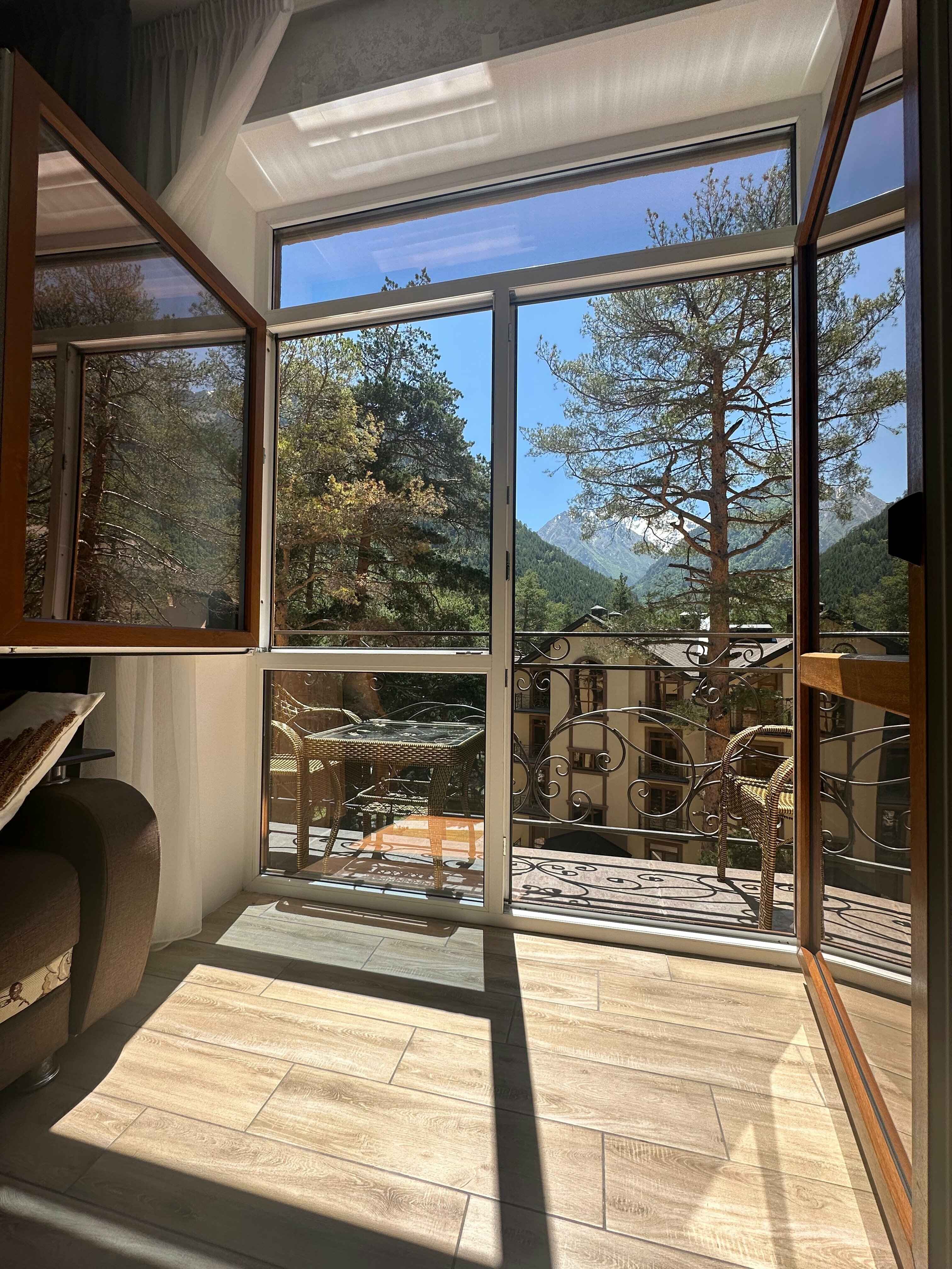 Пентхаус с видом на горы