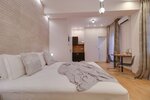 Двухместный элитный номер с 1 или 2 кроватями, балкон (101) в AthiNN Residence