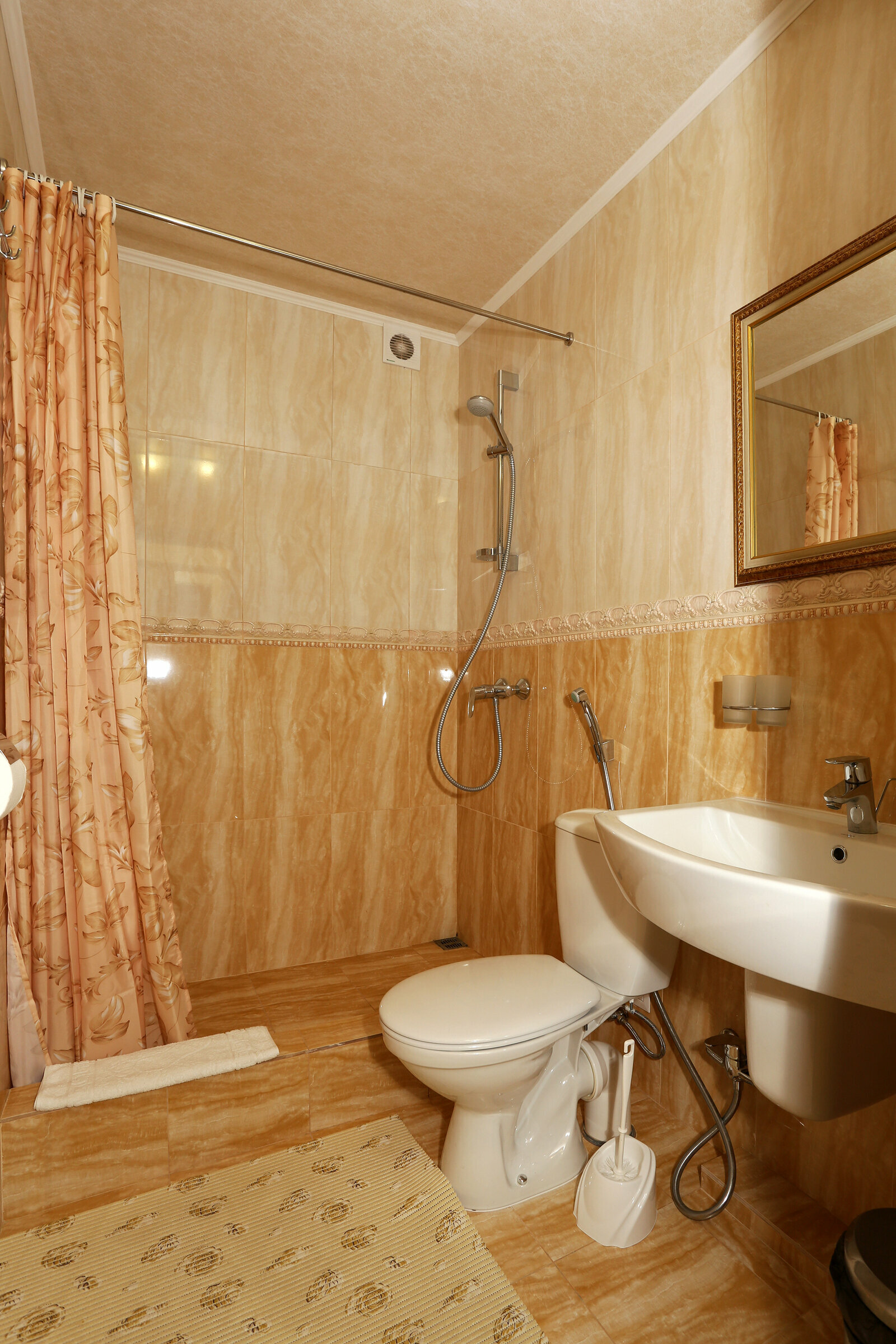 Семейный номер