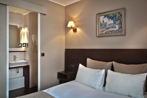 Одноместный номер в Hôtel de Sèvres