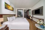 Люкс, ванна в Aria Grand Hotel & SPA