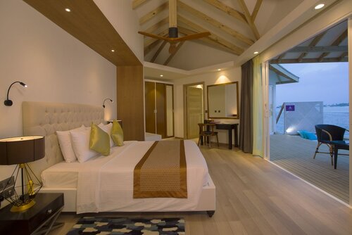 Люкс, над водой в Cinnamon Dhonveli Maldives
