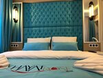 Улучшенный люкс в Hayat Rose Hotel