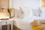 Семейный номер, 1 спальня (Family Room - Sandstorm) в Caza Beach Guesthouse