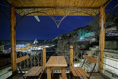 Панорамный номер в Naraca Cave House