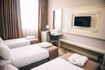 Стандартный трехместный номер в Emerald Suite