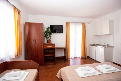 Стандартный трехместный номер в Iper