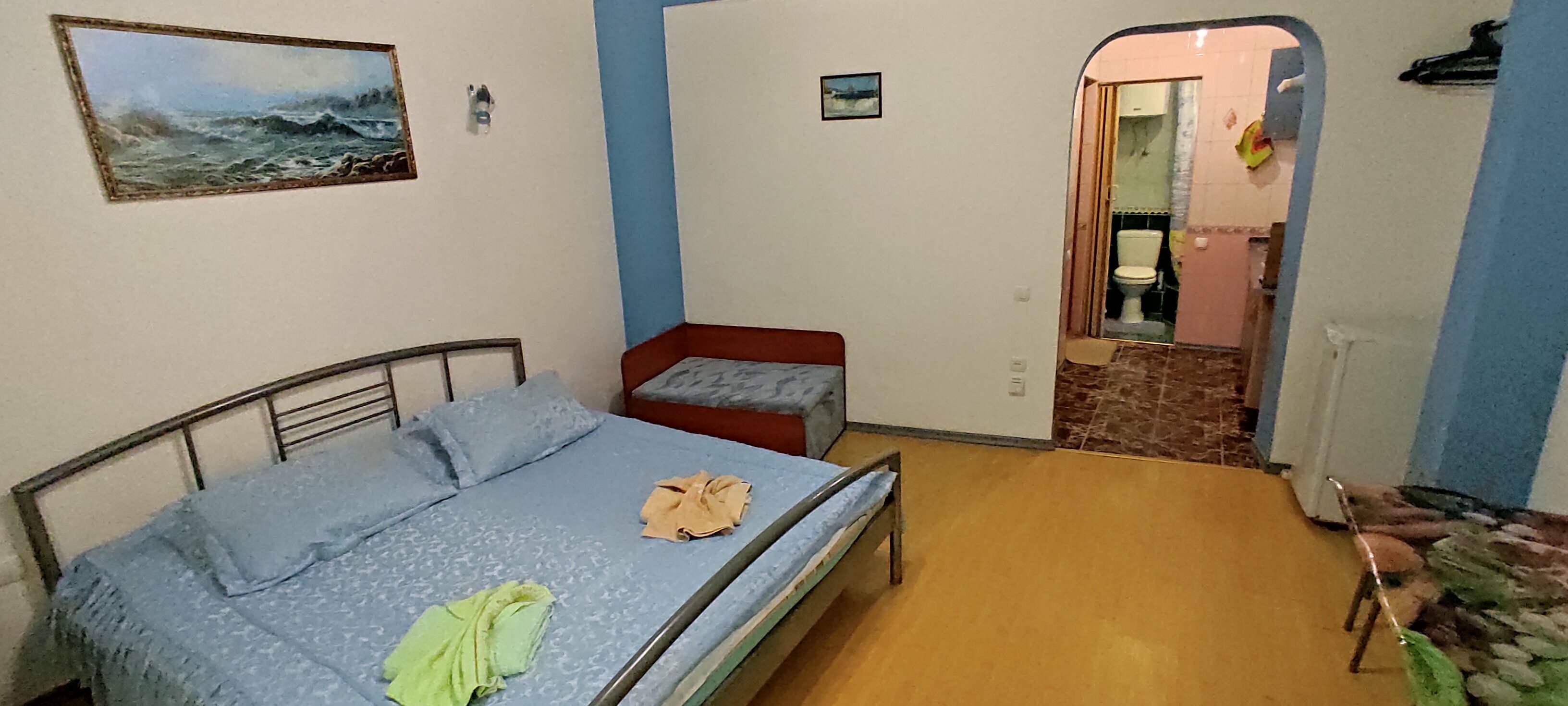 Трехместный номер с душем