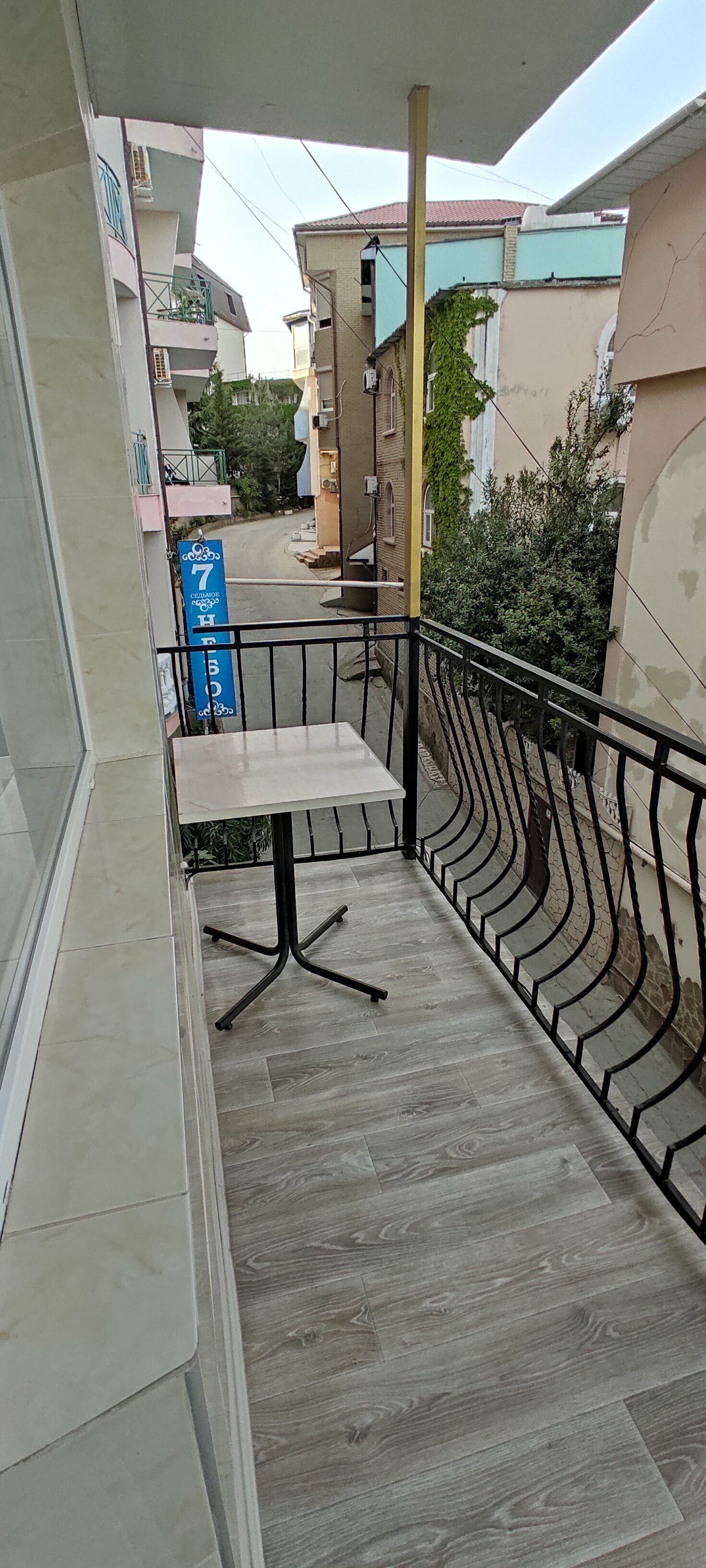 Улучшенный трехместный номер