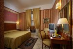 Трехместный номер в Hotel Golden