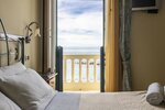 Улучшенный двухместный номер с 1 двуспальной кроватью, вид на море в B&b La Riviera
