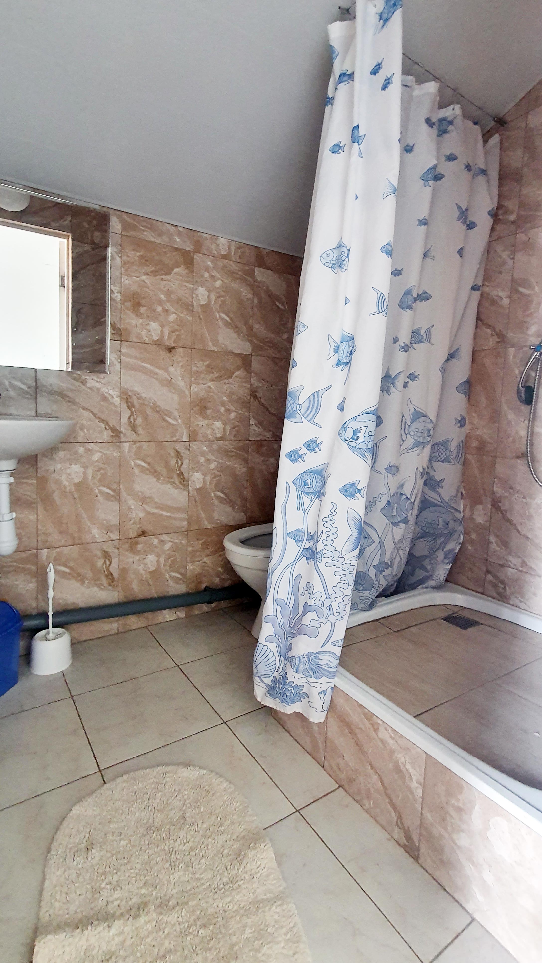 Трехместный номер «Комфорт» с душем