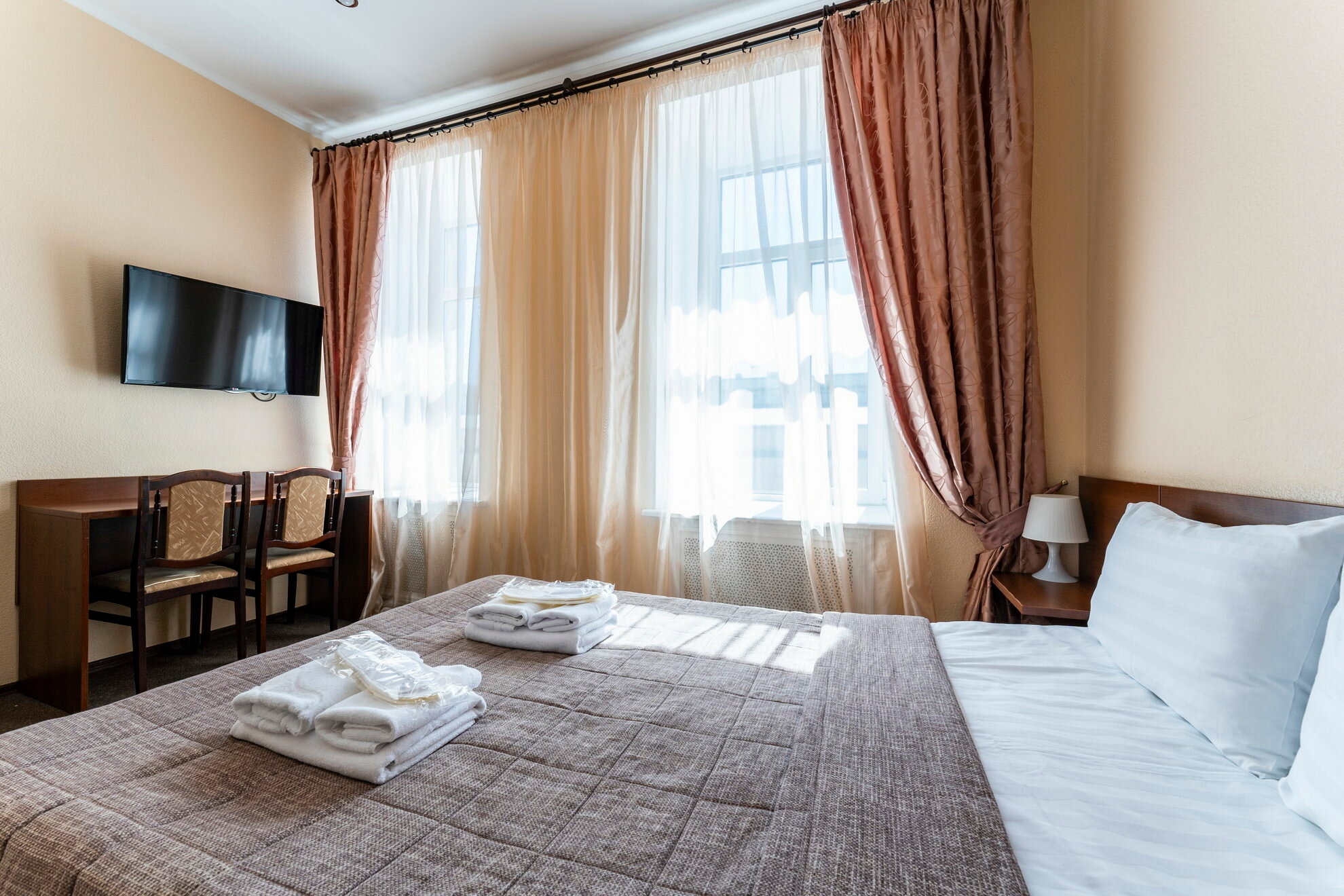 Улучшенный двухместный номер с 1 кроватью или 2 отдельными кроватями, вид на город