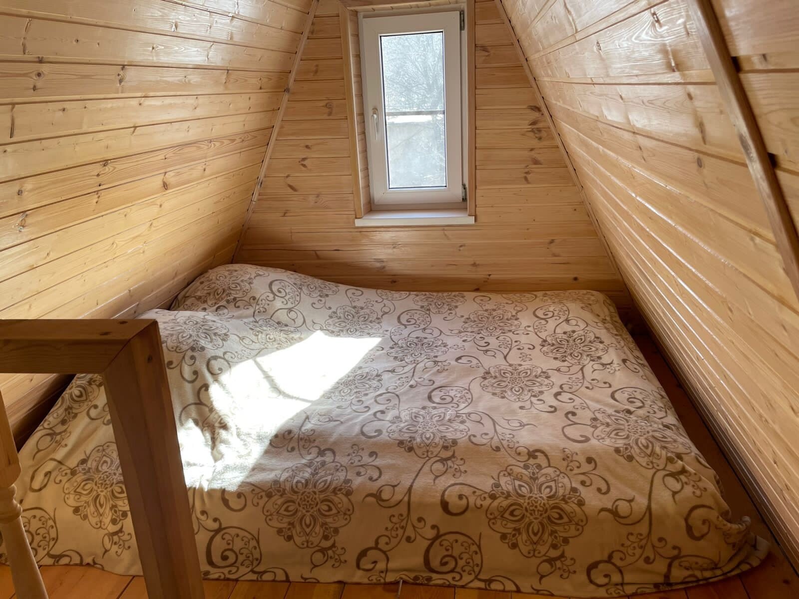 Семейный номер с видом на горы