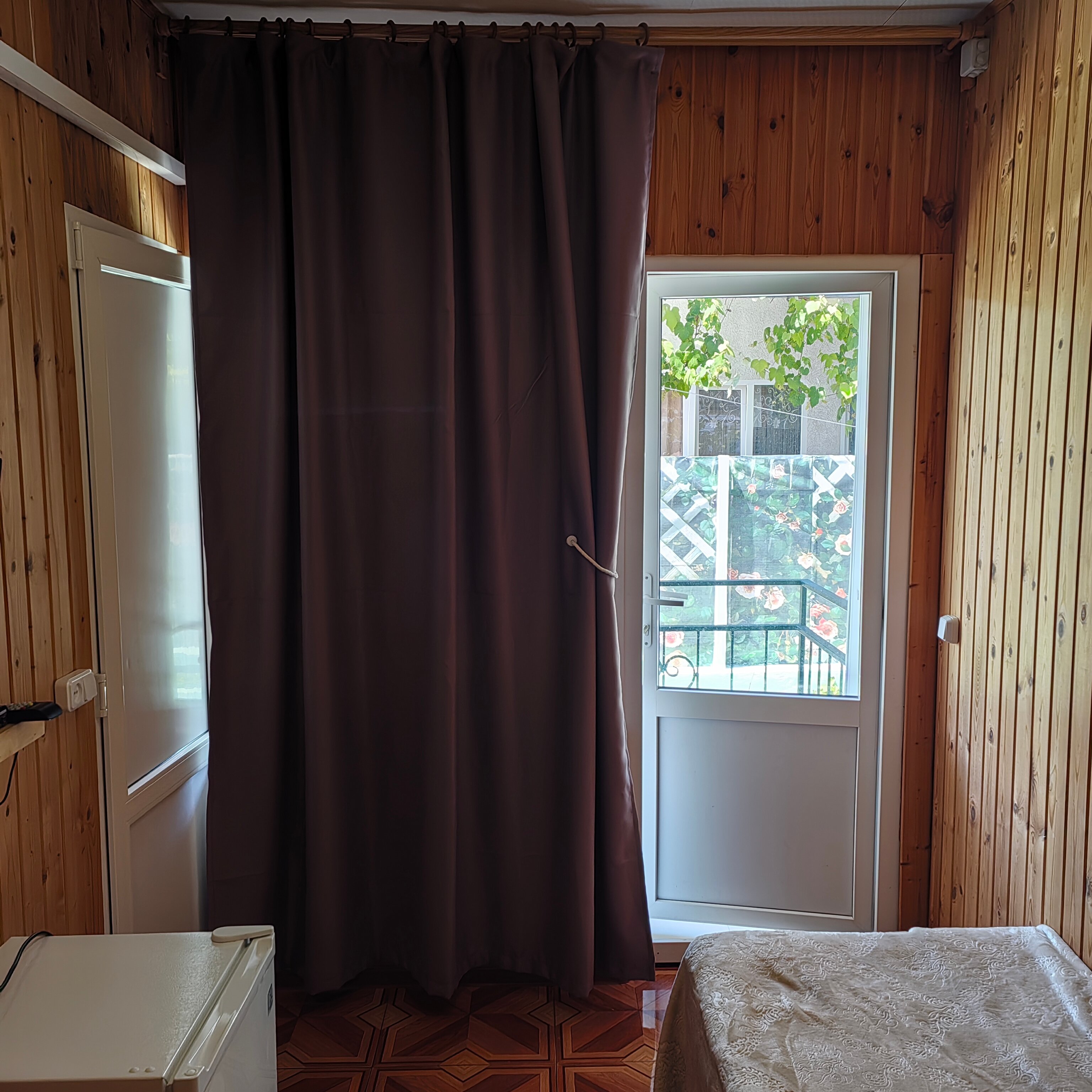 Трехместный номер «Комфорт» с душем